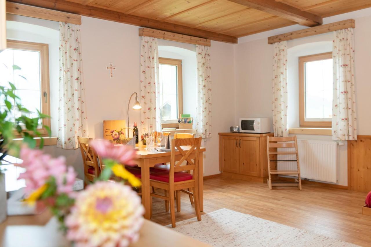 Hartlhof Urlaub Am Baby- Und Kinderbauernhof Niederau Bagian luar foto