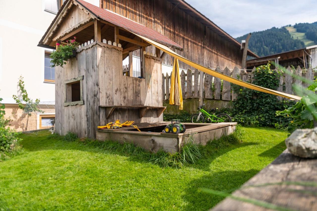 Hartlhof Urlaub Am Baby- Und Kinderbauernhof Niederau Bagian luar foto